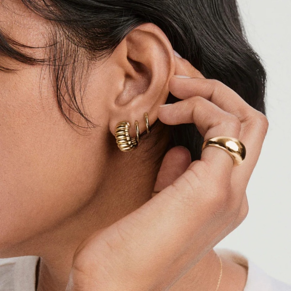 Mejuri Charlotte Bold Hoops Earrings